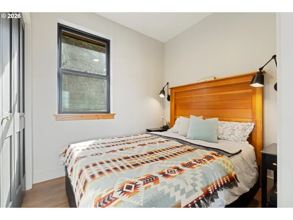 $699,000 | 106 Cherry Hill Drive, Mosier, OR 97040