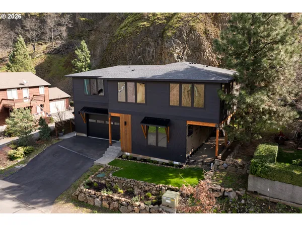 $699,000 | 106 Cherry Hill Drive, Mosier, OR 97040