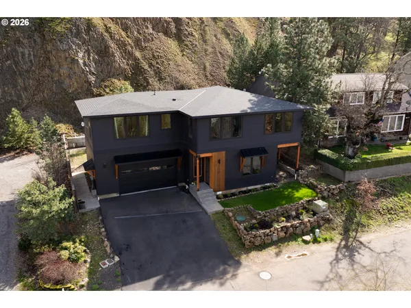 $699,000 | 106 Cherry Hill Drive, Mosier, OR 97040