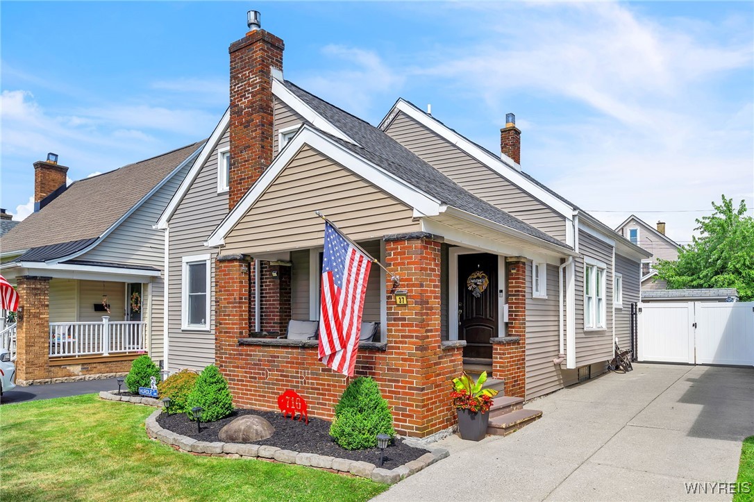 37 Arundel Road Buffalo, NY 14216 - Photo 1 of 1