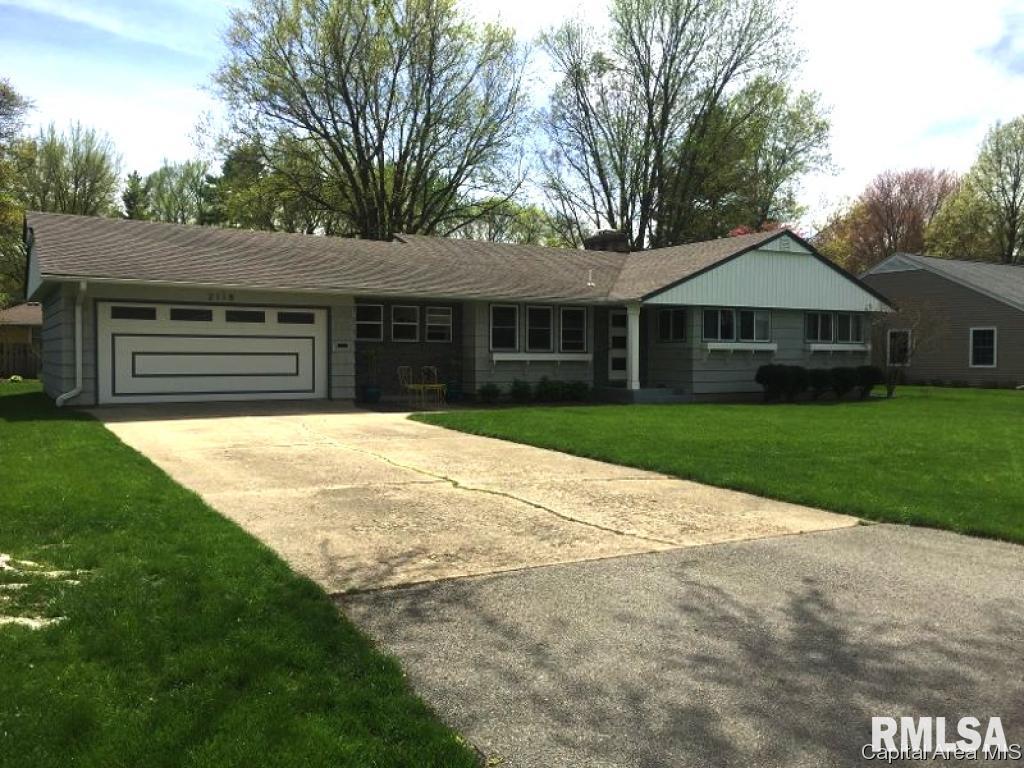 2118 Lindsay Road Springfield, IL 62704 - Photo 2 of 33