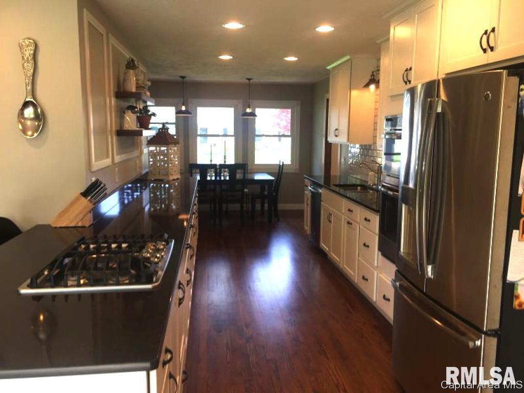 2118 Lindsay Road Springfield, IL 62704 - Photo 13 of 33