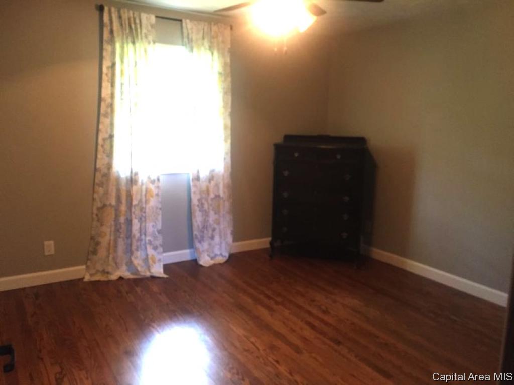 2118 Lindsay Road Springfield, IL 62704 - Photo 23 of 33