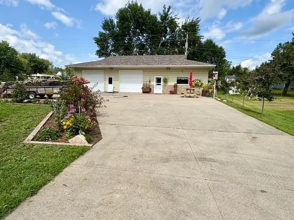 $234,900 | 235 North Street West, Eagle Bend, MN 56446