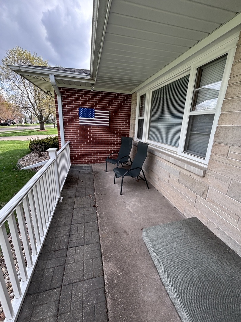 1202 North 4th Street Clinton, IA 52732 - Photo 2 of 22