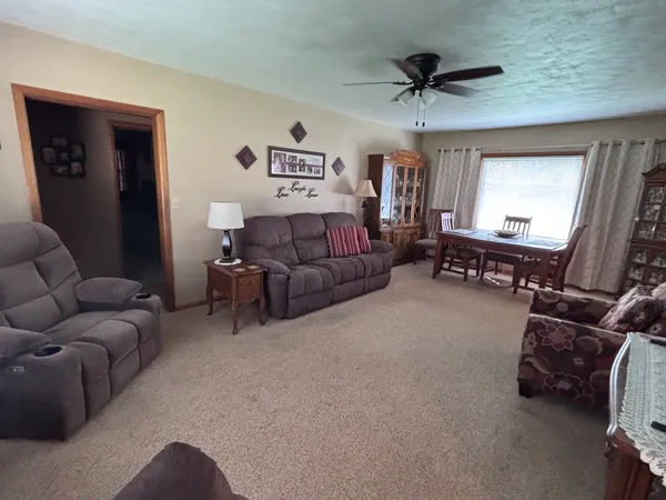 $198,500 | 1202 North 4th Street, Clinton, IA 52732
