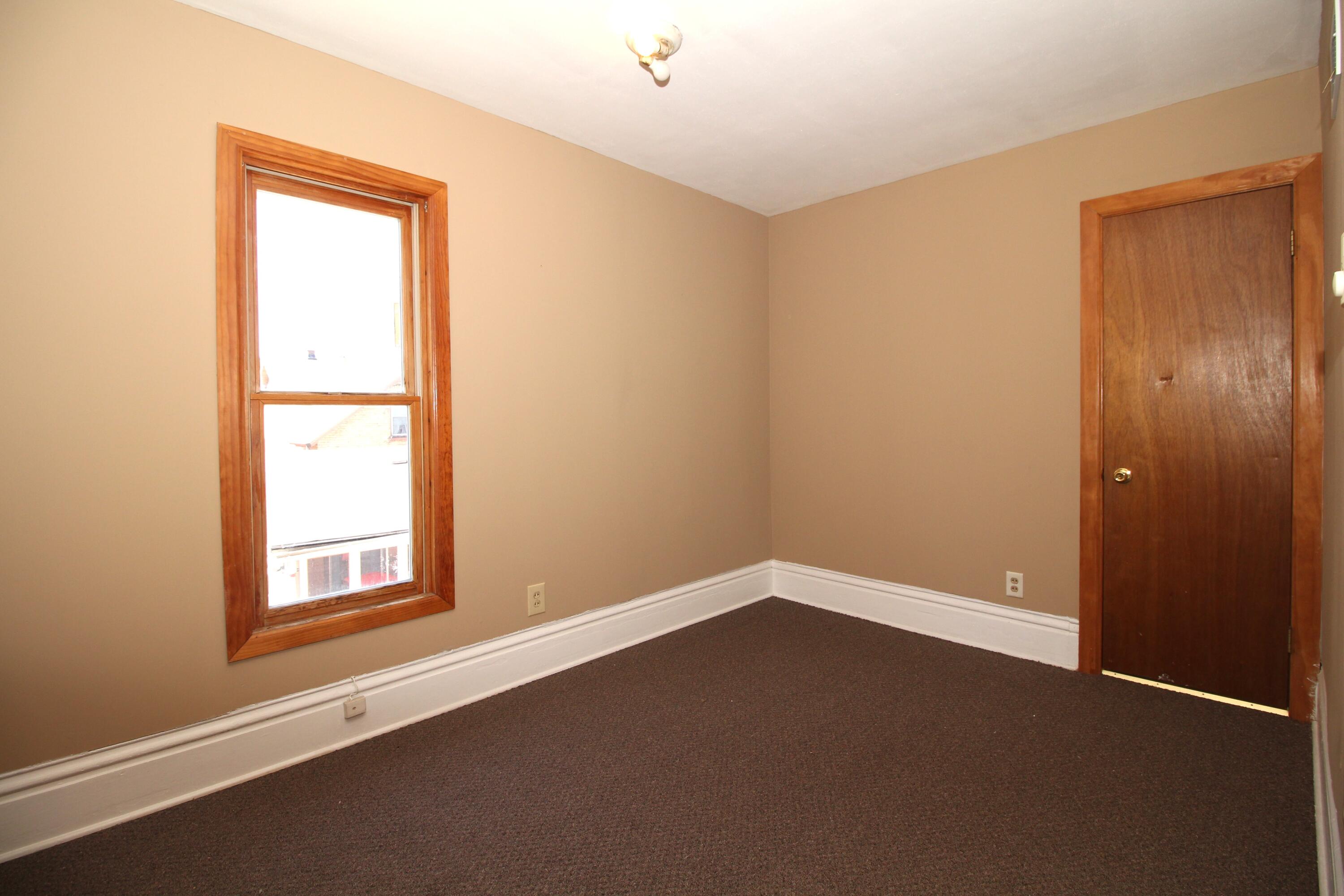 1015 Hagerer Street Racine, WI 53402 - Photo 17 of 31 Bedroom 4