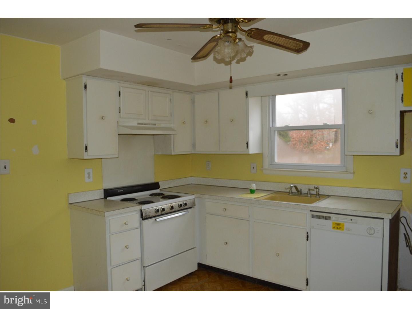 2340 Winslow Road Williamstown, NJ 08094 - Photo 5 of 14
