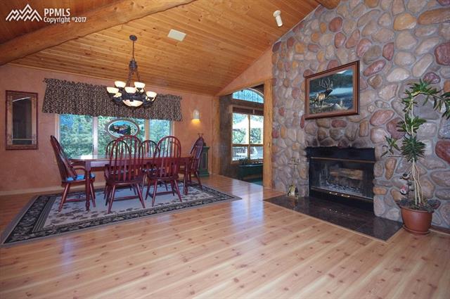 4810 Pyramid Mountain Road Cascade, CO 80809 - Photo 7 of 36