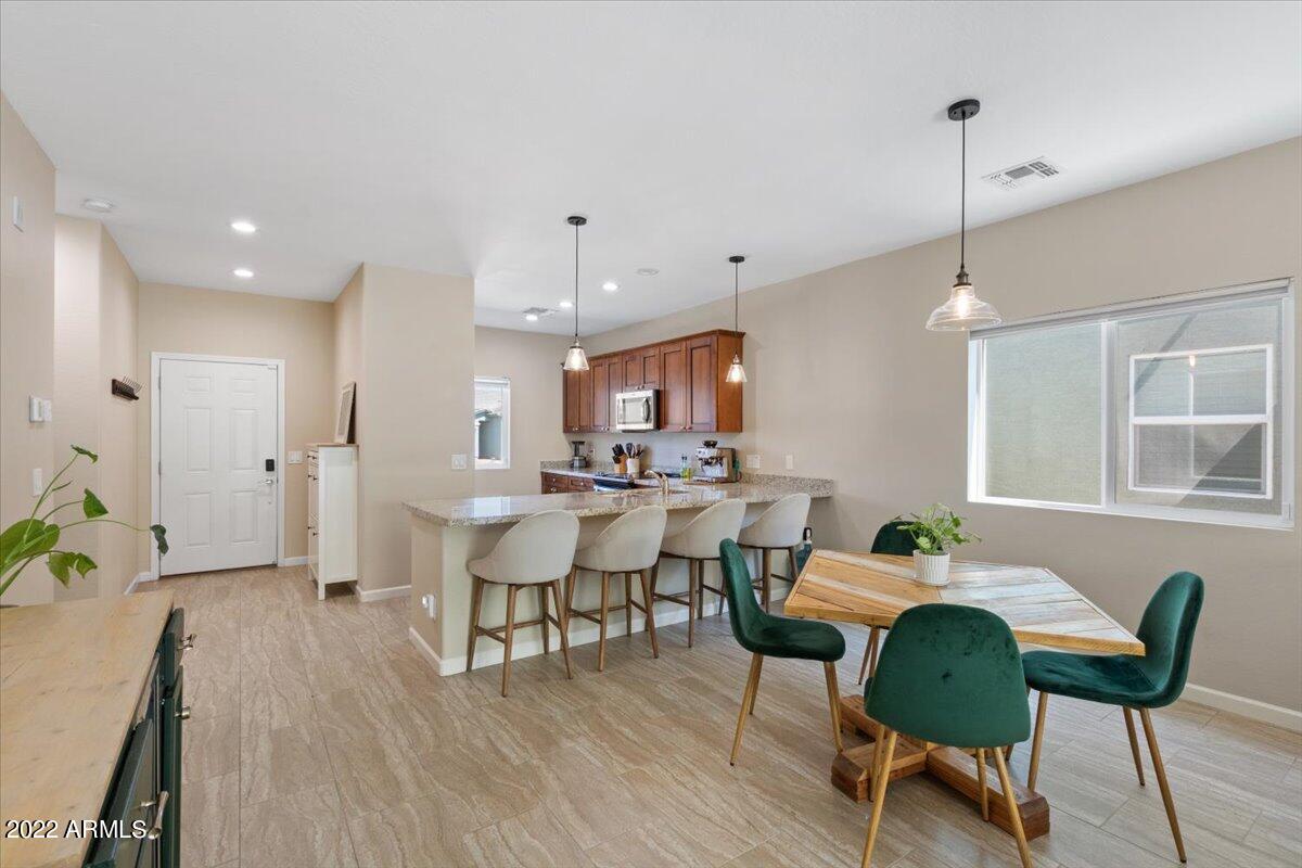 517 West Harwell Road Phoenix, AZ 85041 - Photo 3 of 20 Foyer to Living Area