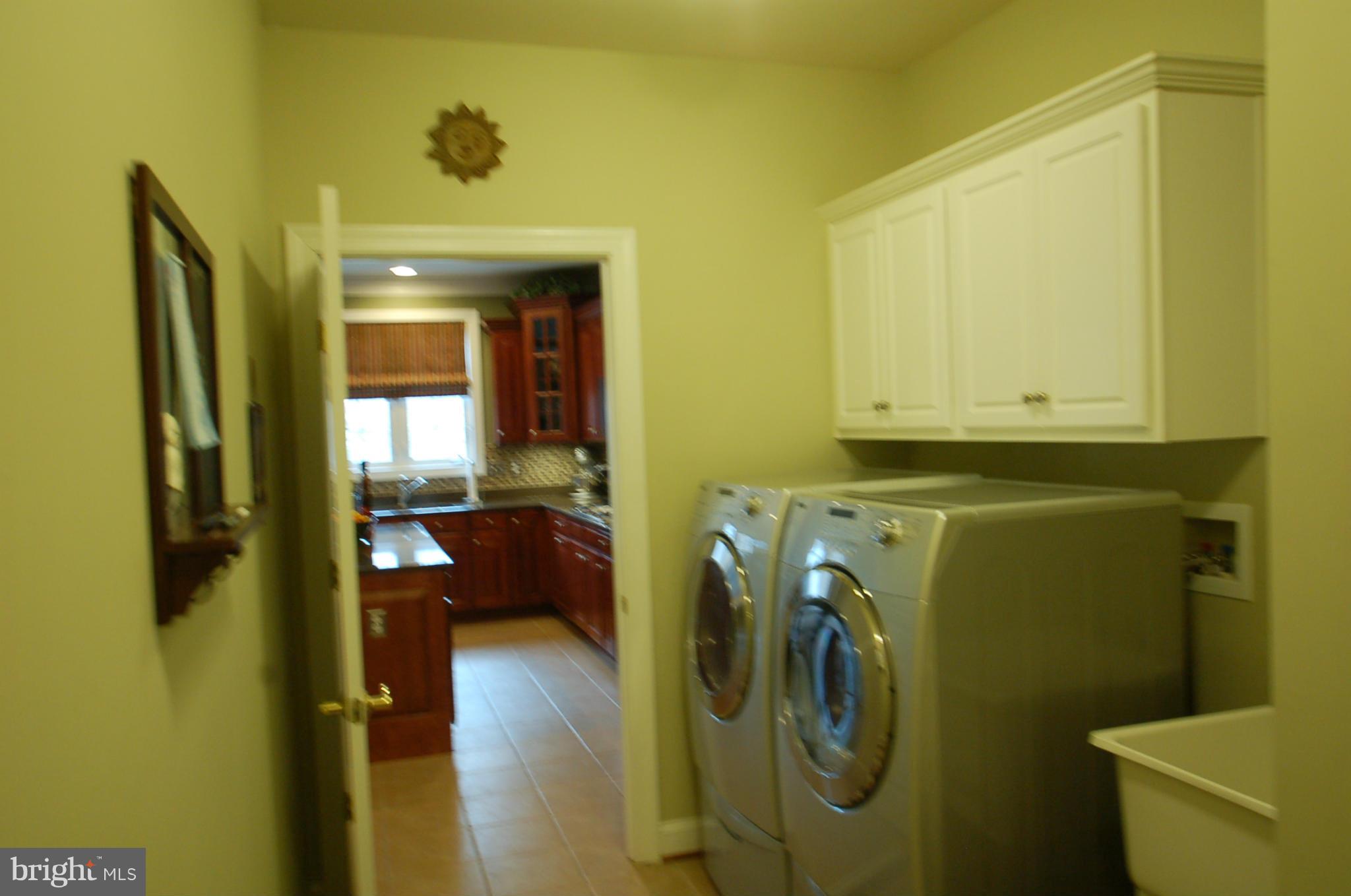 1611 Chapel Ridge Court Hanover, MD 21076 - Photo 28 of 30 Front Load Appliances Convey