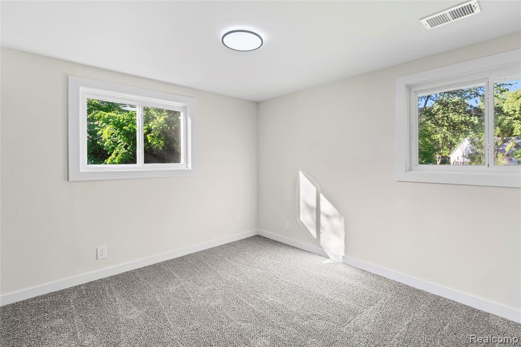 1460 West Silverbell Road Lake Orion, MI 48359 - Photo 53 of 69