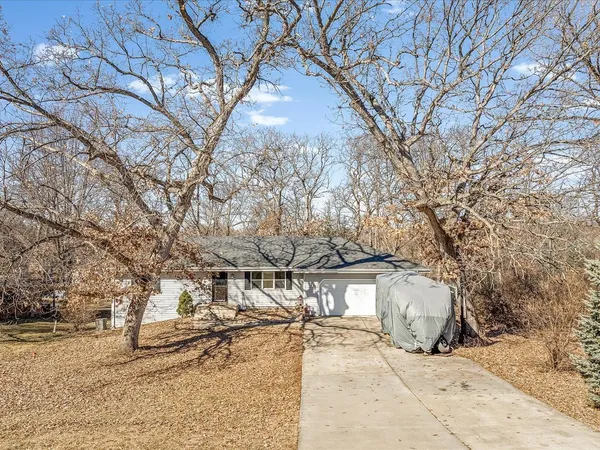 $278,000 | 585 Knollwood Road, Lake Summerset, IL 61019