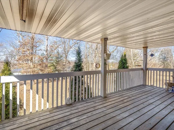 $278,000 | 585 Knollwood Road, Lake Summerset, IL 61019