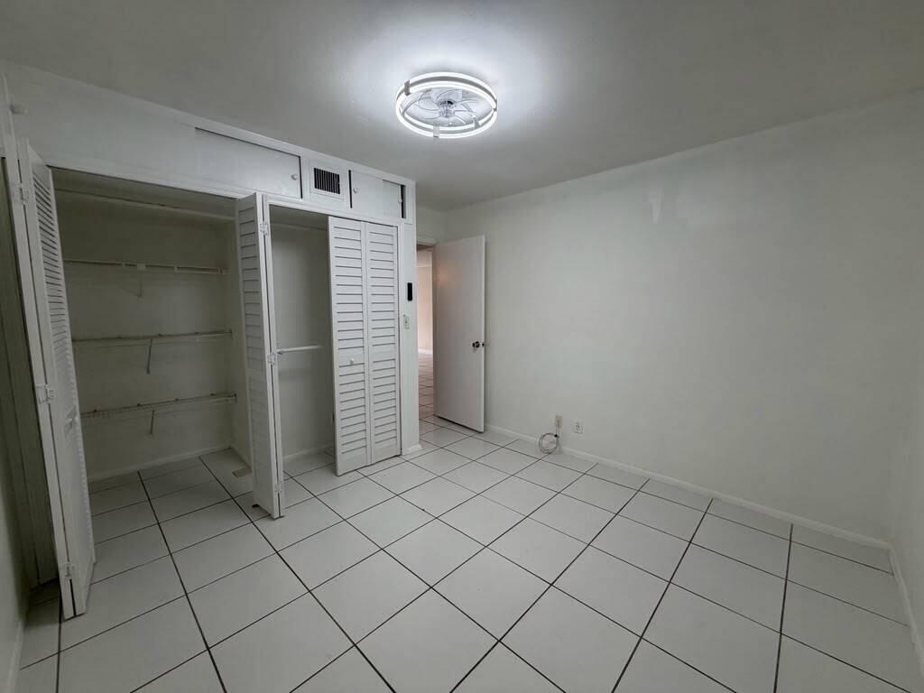 2977 Riverside Drive Coral Springs, FL 33065 - Photo 19 of 24 WhatsApp Image 2026-06-28 at 16.50.53 (1
