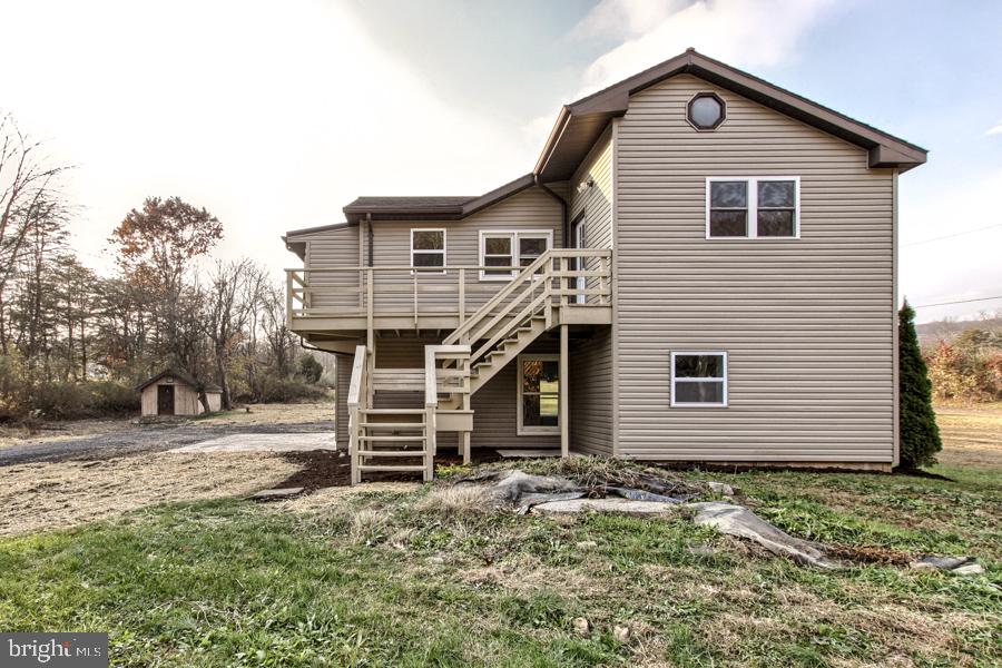 918 Paradise Road New Bloomfield, PA 17068 - Photo 2 of 45 Gallery Image 2