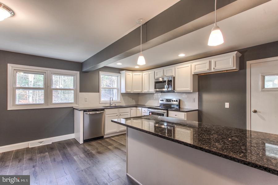 918 Paradise Road New Bloomfield, PA 17068 - Photo 8 of 45 Gallery Image 8