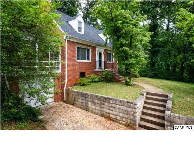 1811 Barracks Road Charlottesville, VA 22903 - Photo 1 of 15 Welcome to 1811 Barracks Rd - easy walking distance to UVA, Downtown and Barracks Road Shopping Center. Plenty of parking in front of the house and in the driveway