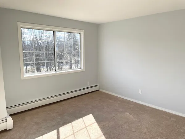 $2,000 | 1311 Hanover Street, Unit 25, Manchester, NH 03104