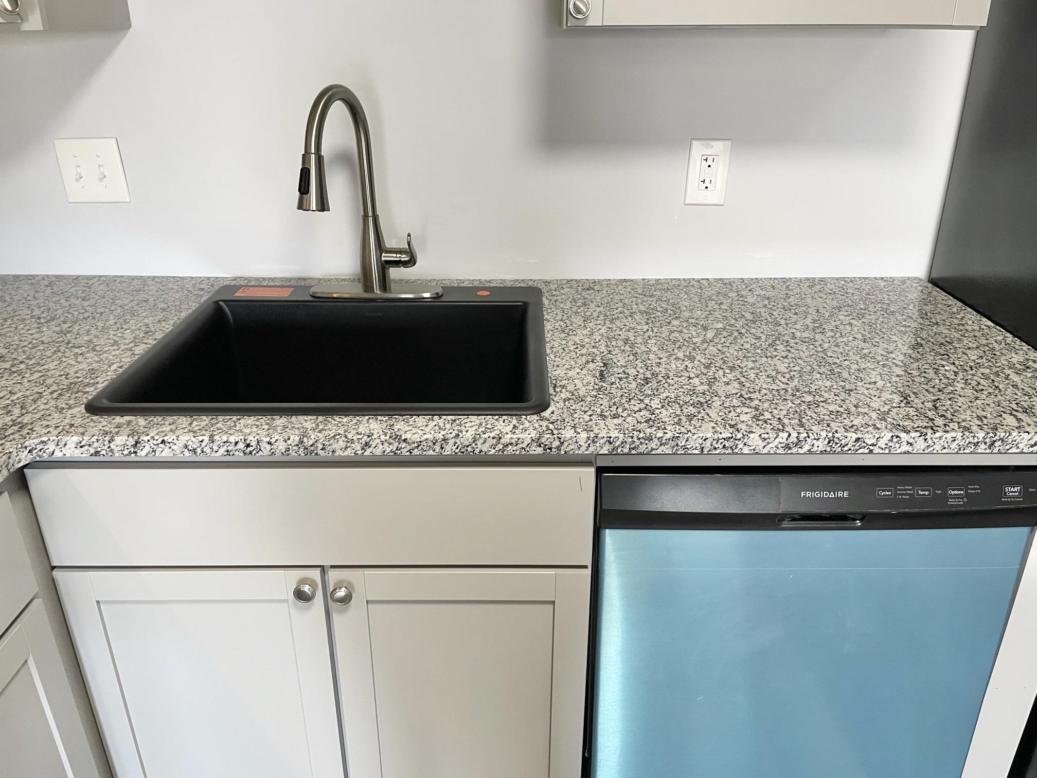 1311 Hanover Street, Unit 25 Manchester, NH 03104 - Photo 6 of 26