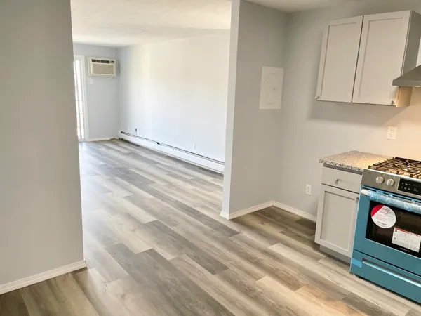 $2,000 | 1311 Hanover Street, Unit 25, Manchester, NH 03104