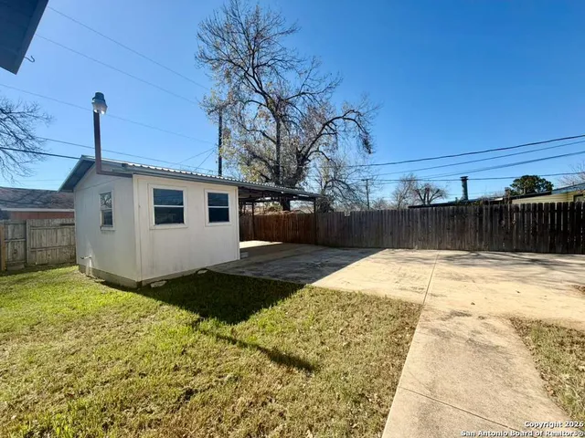 $1,500 | 470 East Palfrey Street, San Antonio, TX 78223