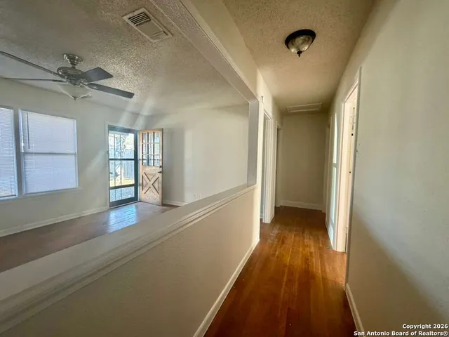 $1,500 | 470 East Palfrey Street, San Antonio, TX 78223