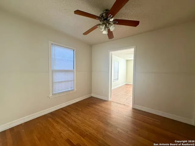 $1,500 | 470 East Palfrey Street, San Antonio, TX 78223