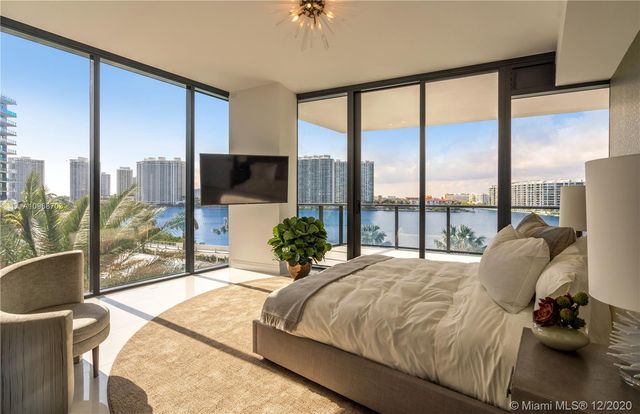 $3,400,000 | 5000 Island Estates Drive, Unit 708, Aventura, FL 33160