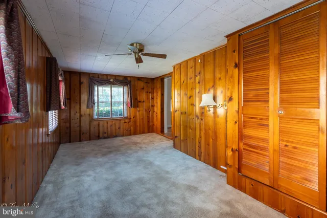 a view of an entryway