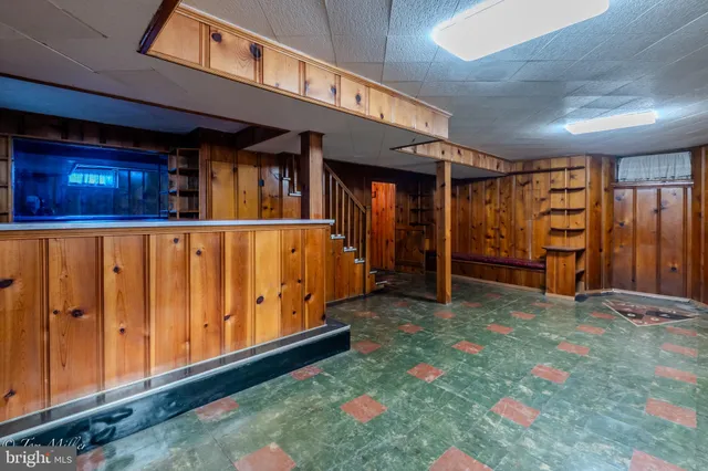 a view of an outdoor space