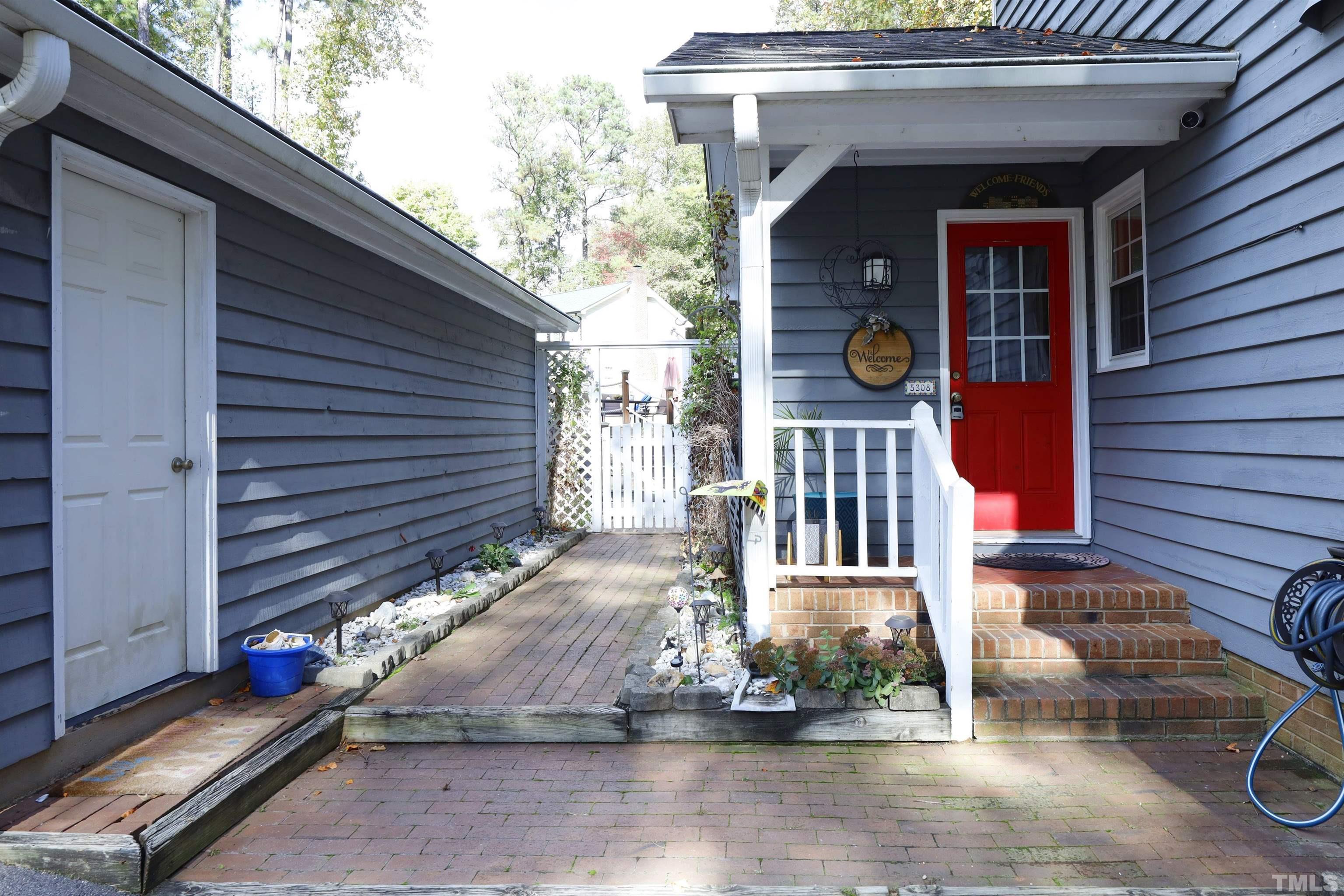 5308 Country Trail Raleigh, NC 27613 - Photo 7 of 51 a view of outdoor space and yard