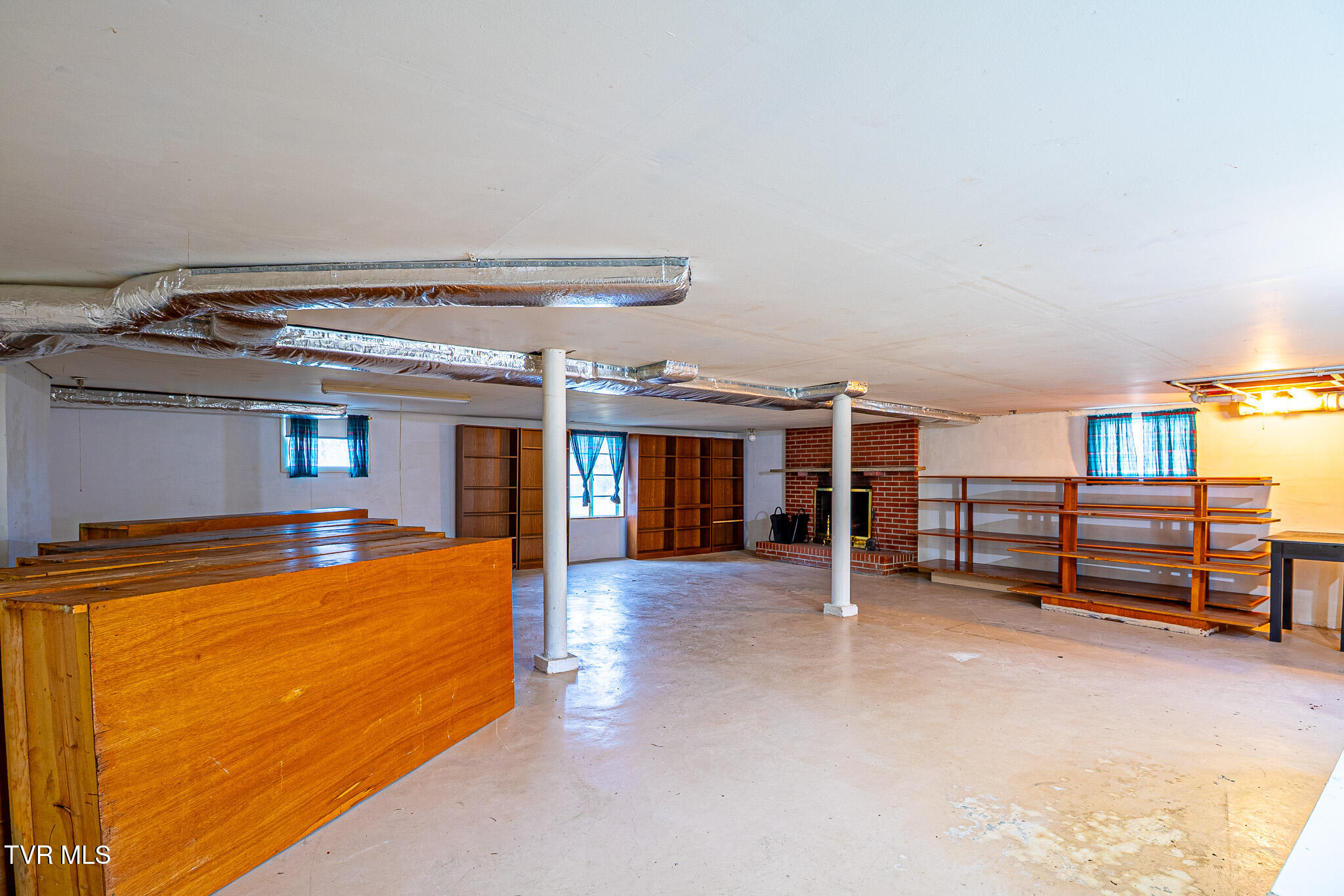 315 Walker Street Kingsport, TN 37665 - Photo 20 of 28 673A6136-HDR