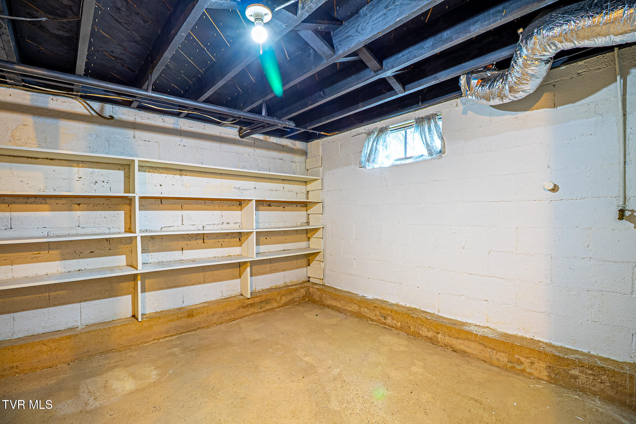 315 Walker Street Kingsport, TN 37665 - Photo 22 of 28 673A6116-HDR