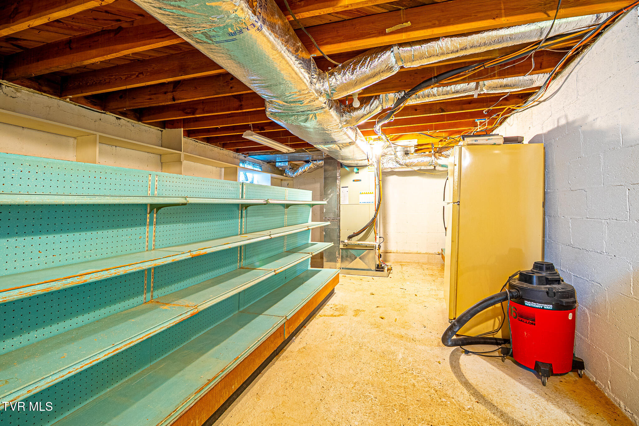 315 Walker Street Kingsport, TN 37665 - Photo 23 of 28 673A6111-HDR