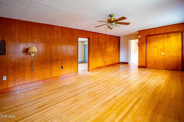 $299,000 | 315 Walker Street, Kingsport, TN 37665