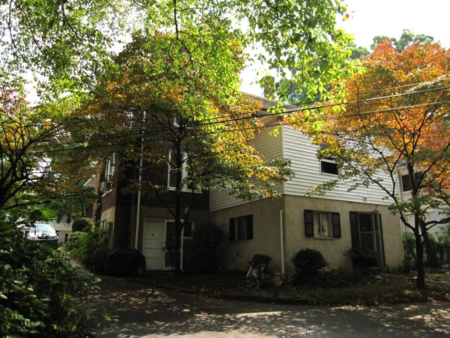 2007 Carter Road Southwest Roanoke, VA 24015 - Photo 2 of 10 Back