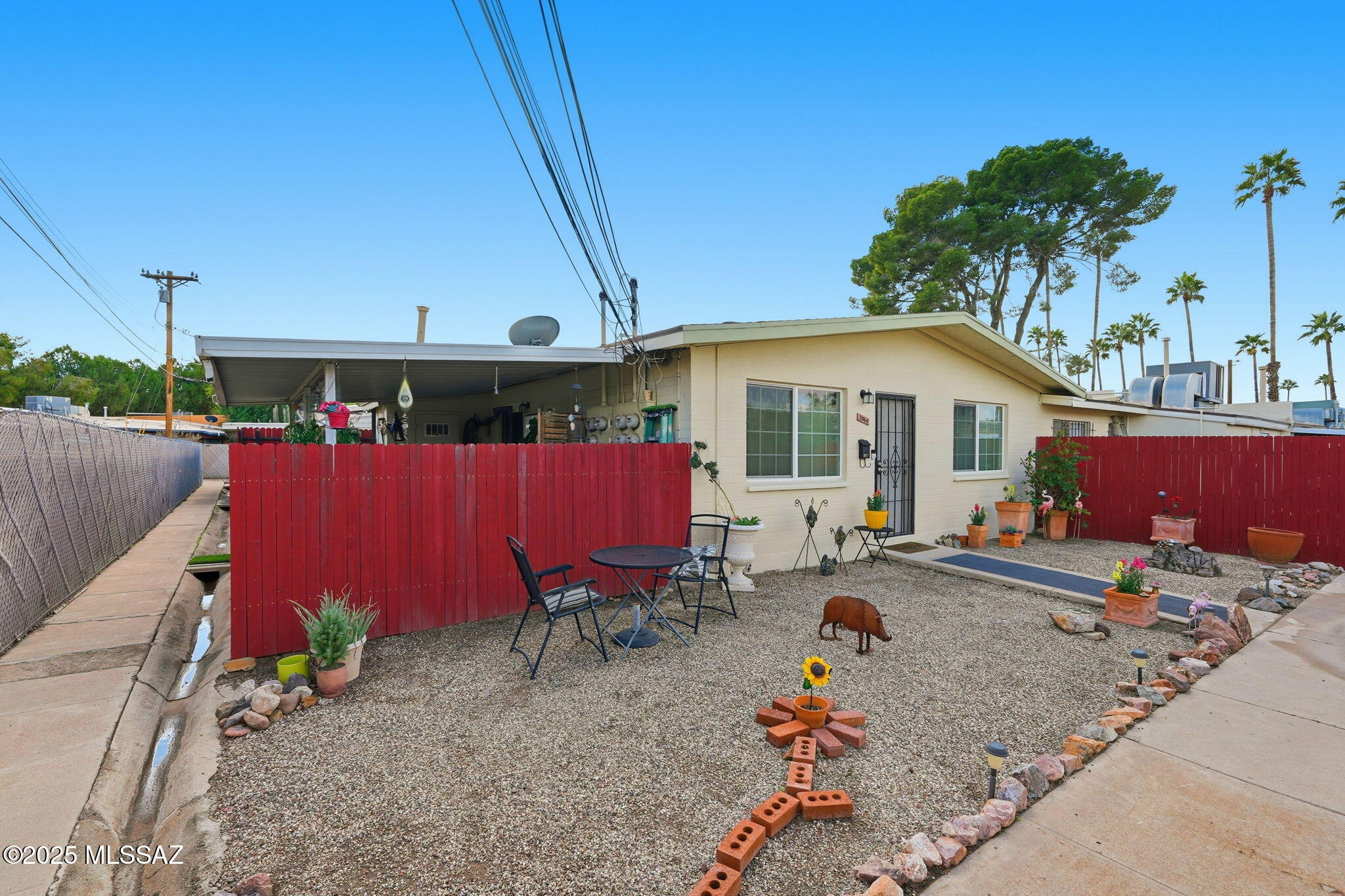 396 North Silverbell Road Tucson, AZ 85745 - Photo 4 of 26