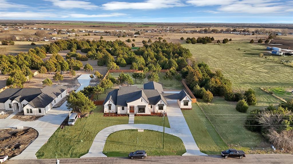 650 Gibson Road Waxahachie, TX 75165 - Photo 2 of 40