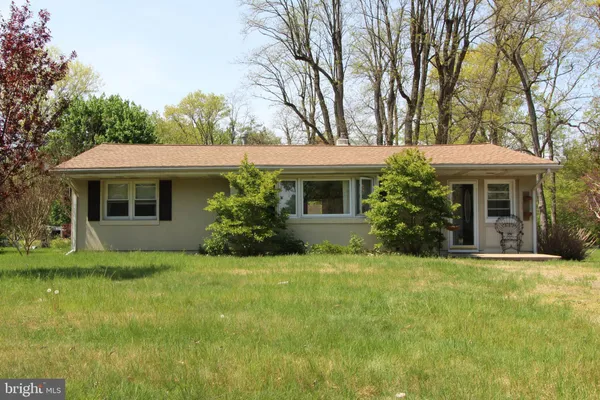 $435,000 | 21 Vetterlein Avenue, Hamilton, NJ 08619