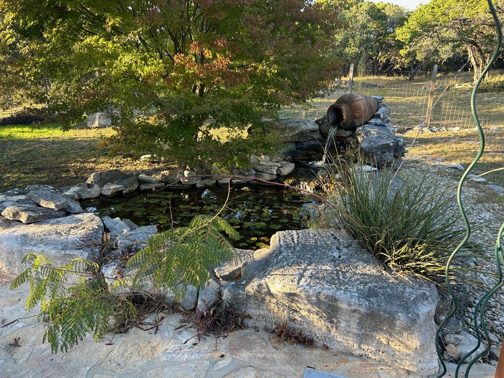 306 Charles Road Kerrville, TX 78028 - Photo 36 of 47