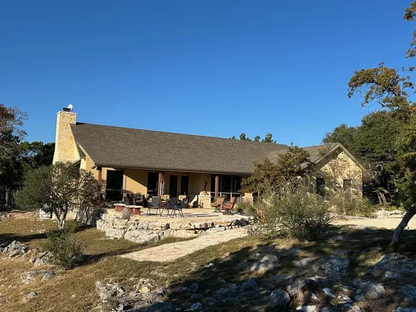 $1,375,000 | 306 Charles Road, Kerrville, TX 78028