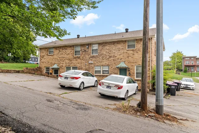 $795 | 211 North 5th Street, Unit D, Clarksville, TN 37040