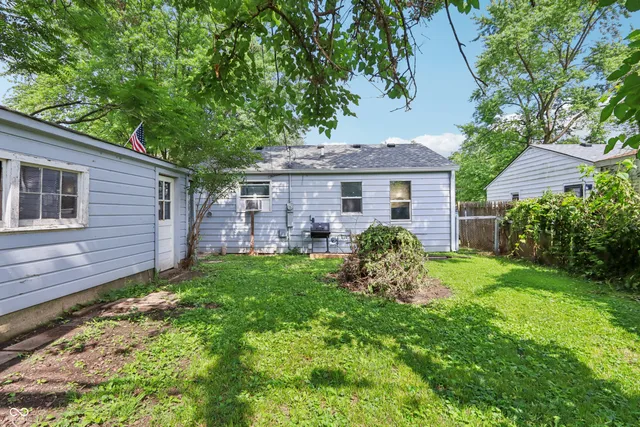 $130,000 | 524 South Arlington Avenue, Indianapolis, IN 46219