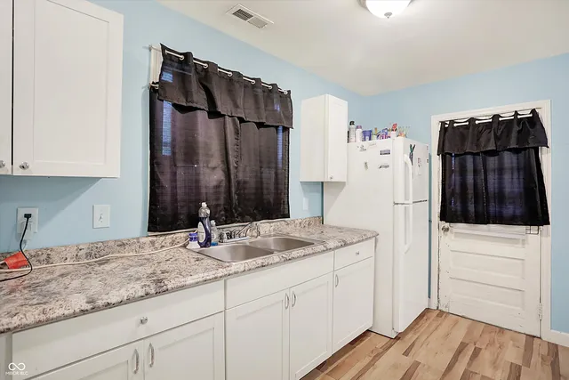 $130,000 | 524 South Arlington Avenue, Indianapolis, IN 46219