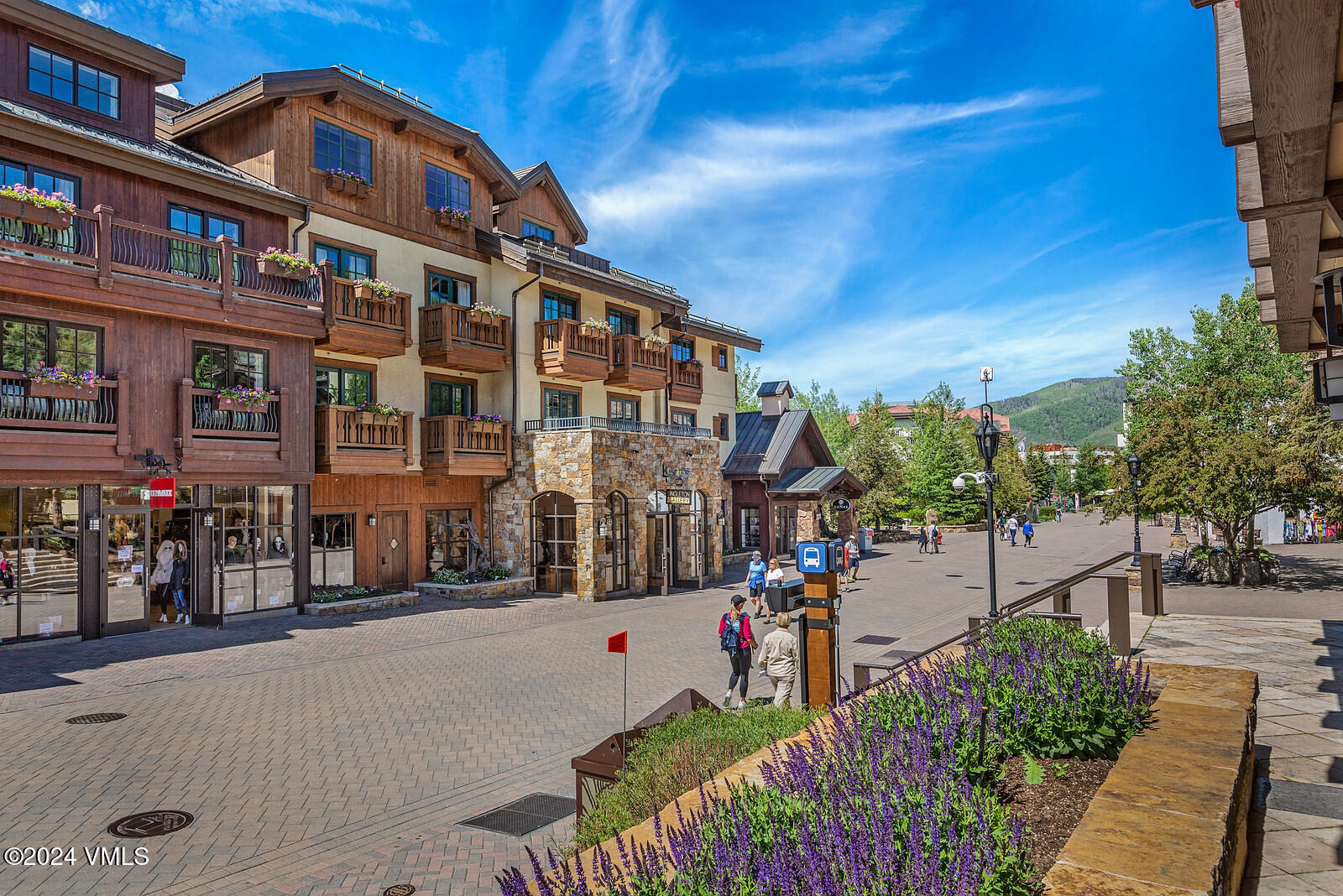 1 Willow Bridge Road, Unit 31 Vail, CO 81657 - Photo 37 of 39 a front view of a building with street view
