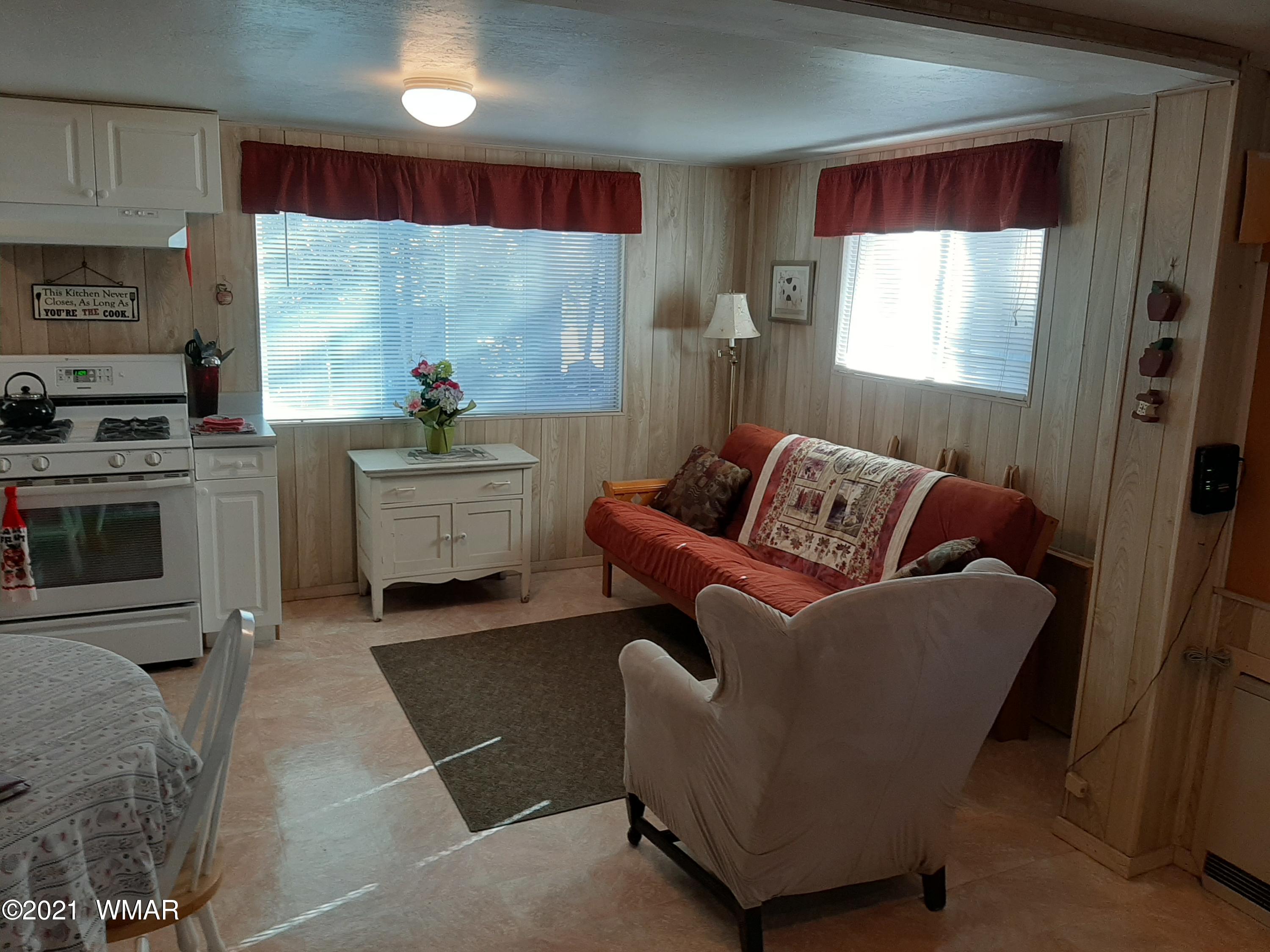 2891 Center Road Overgaard, AZ 85933 - Photo 2 of 26
