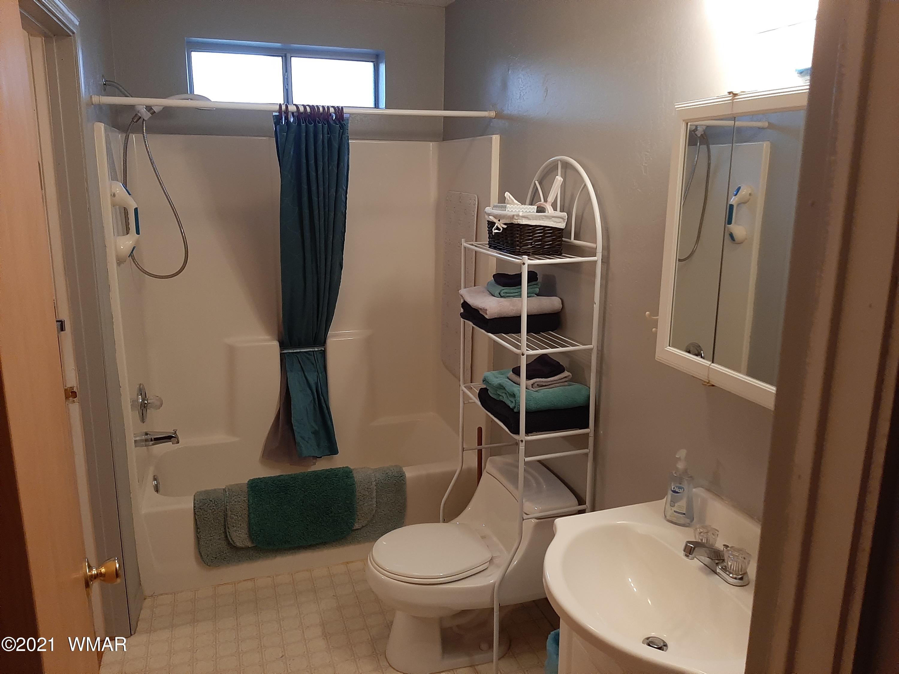 2891 Center Road Overgaard, AZ 85933 - Photo 7 of 26