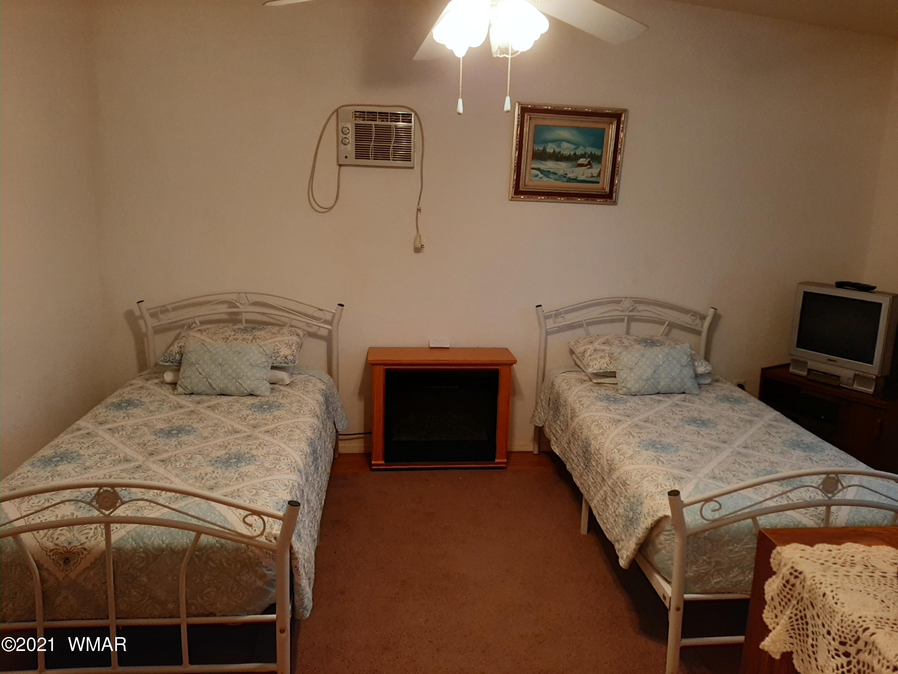2891 Center Road Overgaard, AZ 85933 - Photo 8 of 26