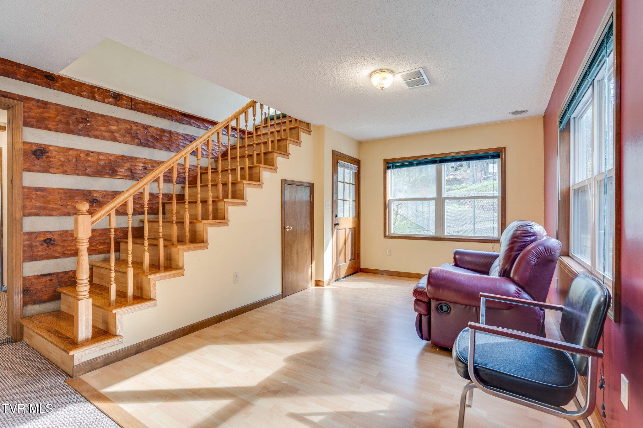 1072 Lower Paint Creek Road Greeneville, TN 37743 - Photo 14 of 37 013